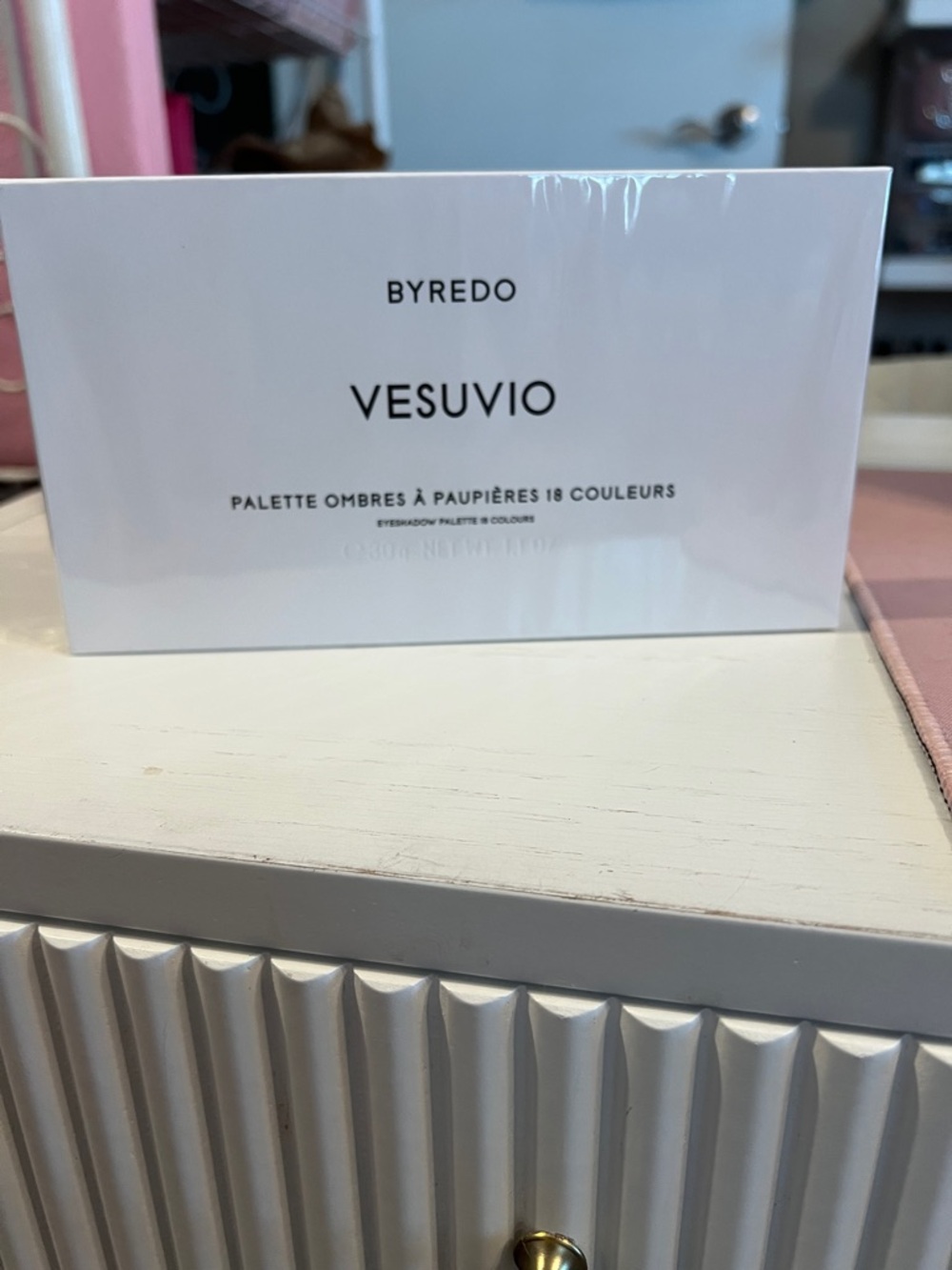 Vesuvio Eyeshadow Palette by Lucia Pica - Rich Multi-Color - Picture 5 of 7